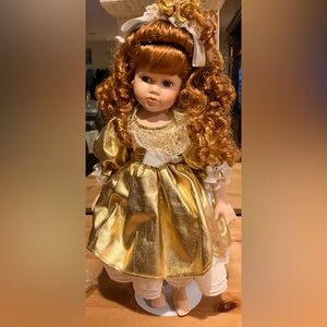 EUC original box A Connoisseur Collection Seymour Mann Faith Christmas